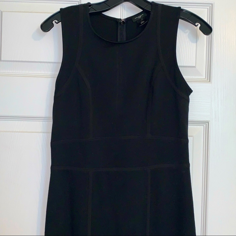 Ann Taylor - Size 4 - Black Structured Dress - LBD